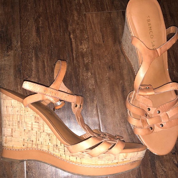 Brown wedges - Picture 3 of 5